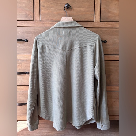 Thread Supply Rylan Shirt - Picture 2 of 3